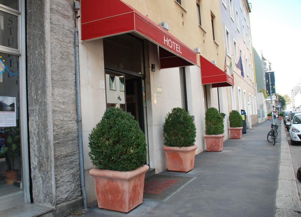 Hotel Boston Milánó Kültér fotó