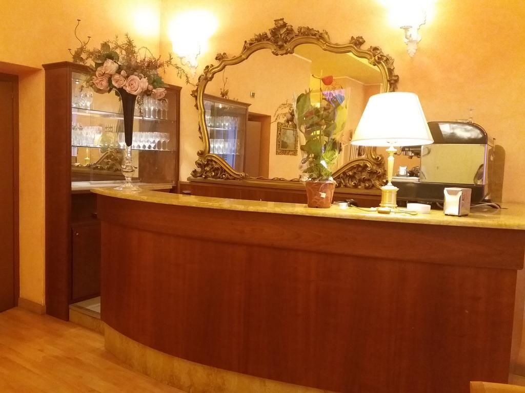 Hotel Boston Milánó Kültér fotó
