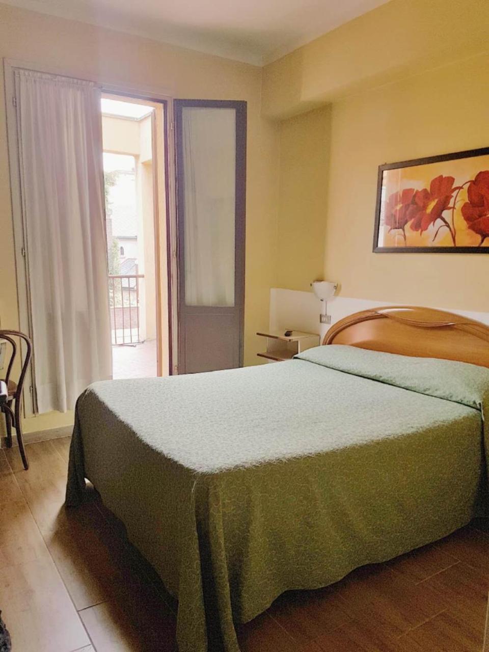 Hotel Boston Milánó Kültér fotó