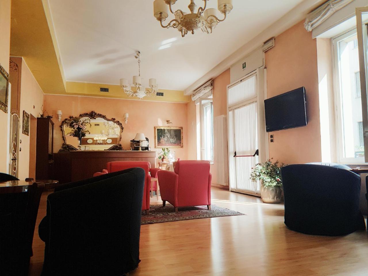 Hotel Boston Milánó Kültér fotó